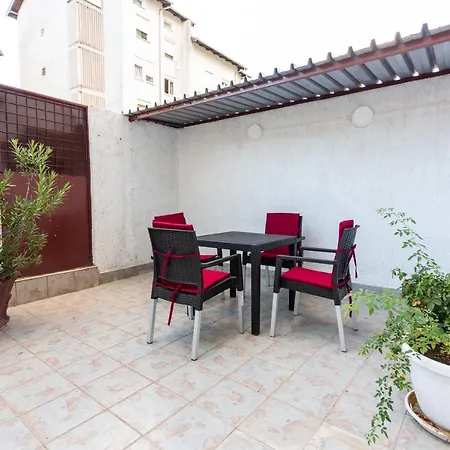 Apartman Ema Apartment *
